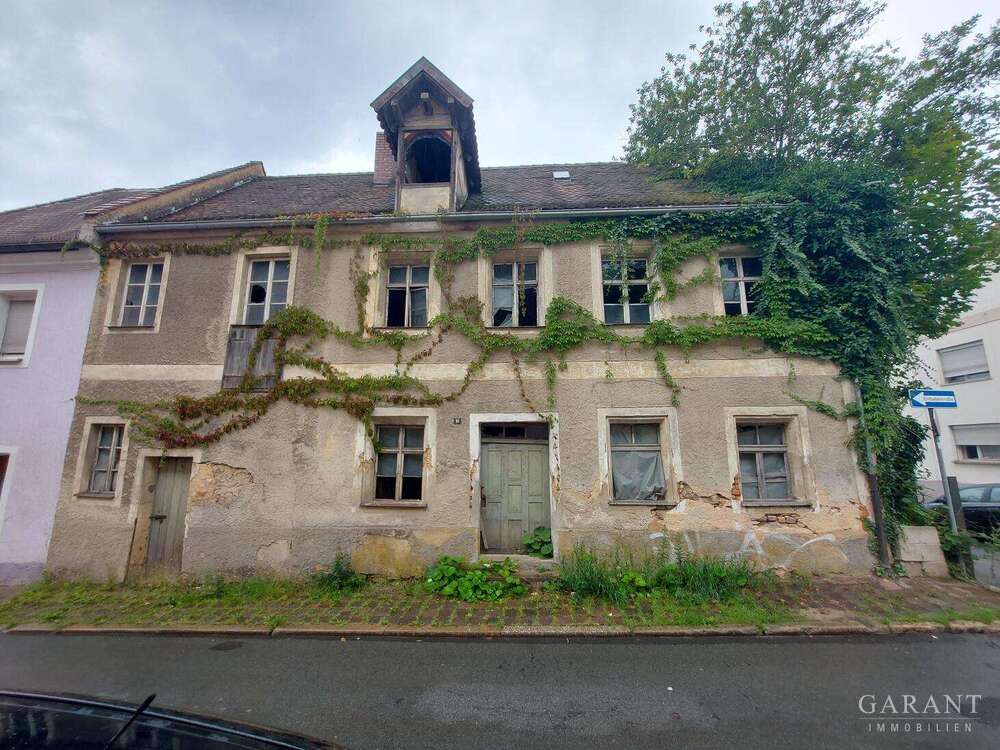 Thumbnail-Haus zum Kaufen in Sulzbach-Rosenberg 99.000,00 € 200 m²