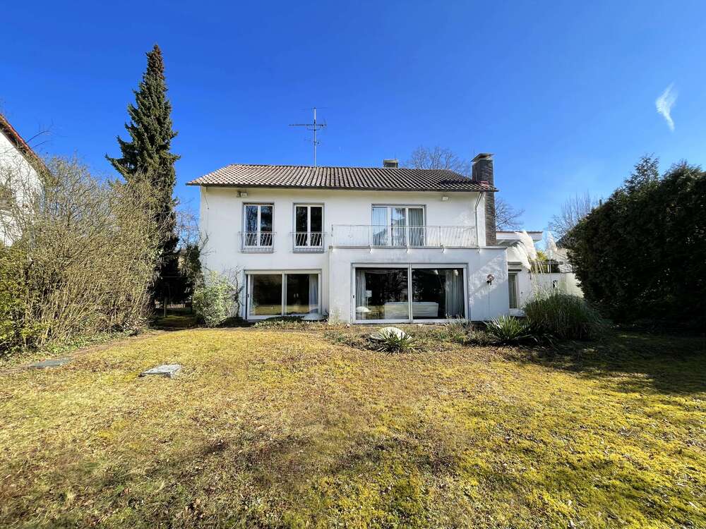 Thumbnail-Haus zum Kaufen in Stuttgart 1.090.000,00 € 173 m²