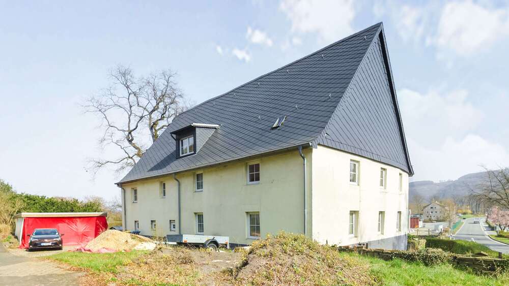 Thumbnail-Haus zum Kaufen in Nachrodt-Wiblingwerde 269.000,00 € 331 m²