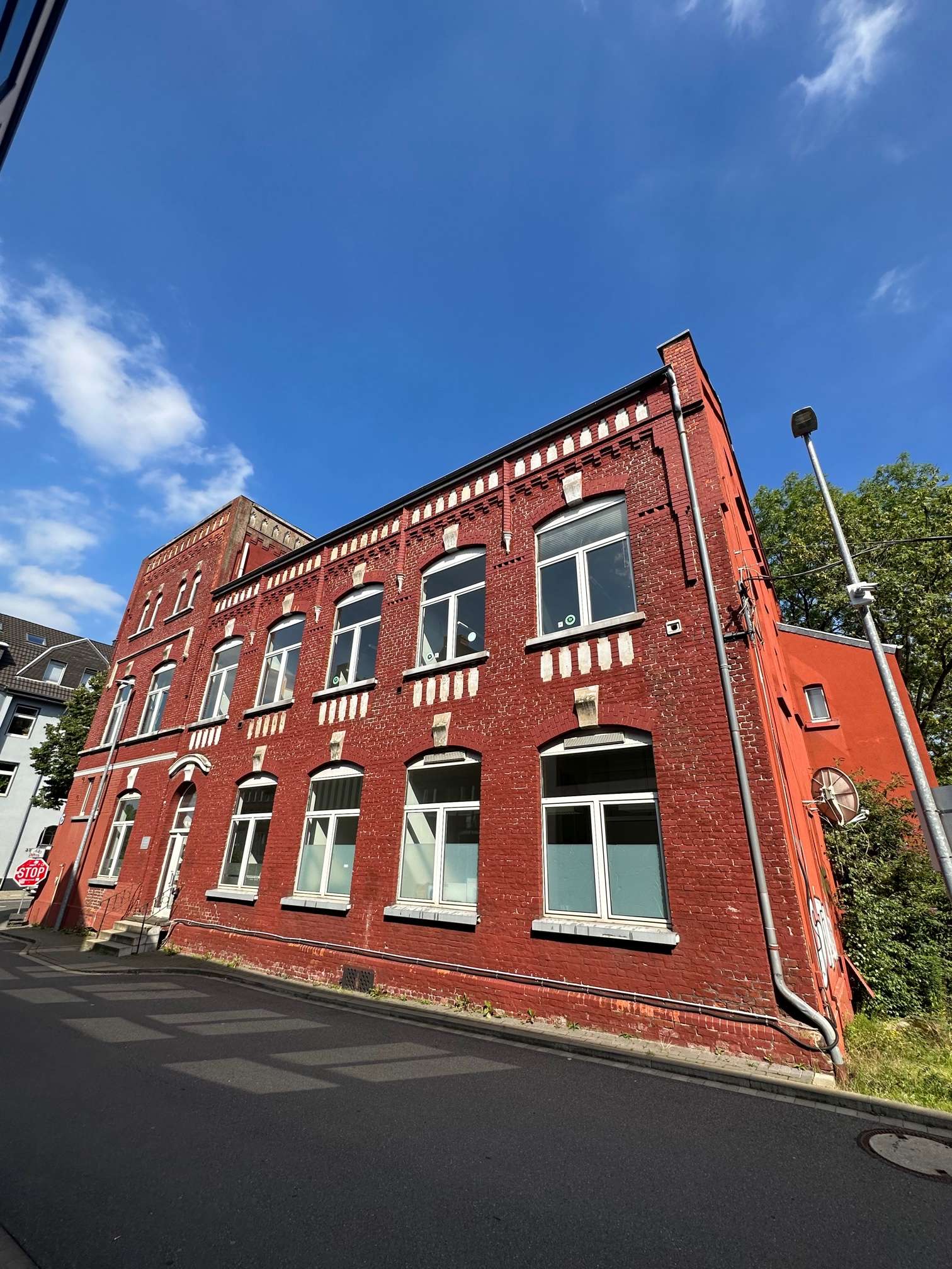 Thumbnail-Büro in Ratingen 1.250.000,00 € 1020 m²