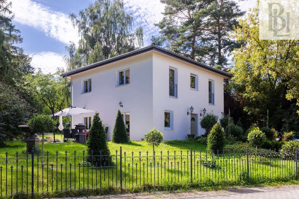 Thumbnail-Haus zum Kaufen in Potsdam 1.099.000,00 € 147.02 m²
