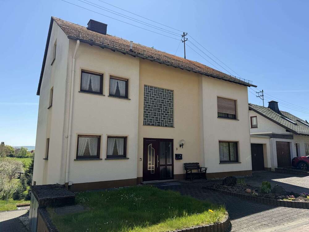 Thumbnail-Haus zum Kaufen in Nörtershausen 259.000,00 € 268.01 m²