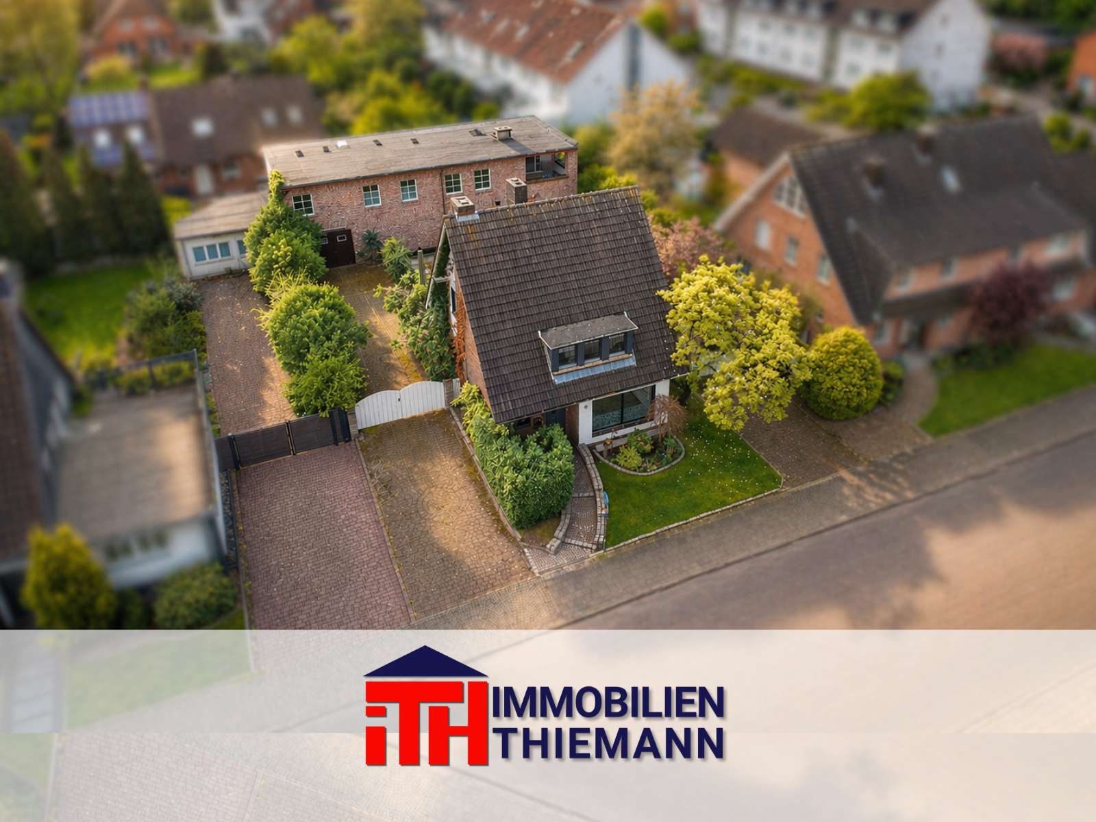 Thumbnail-Haus zum Kaufen in Bottrop Stadmitte 599.000,00 € 248.05 m²