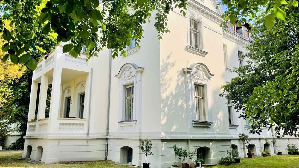 Thumbnail-Haus zum Kaufen in Potsdam 4.400.000,00 € 1075 m²