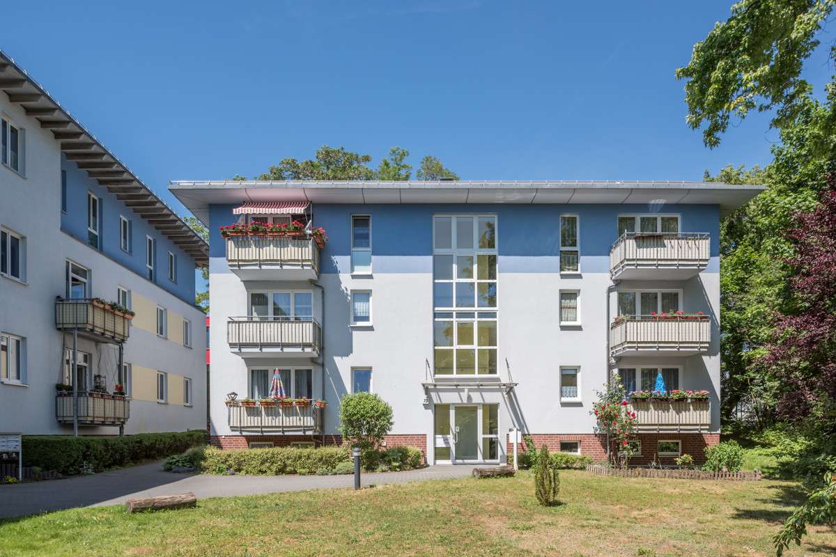 Thumbnail-Wohnung zum Kaufen in Berlin Altglienicke 169.000,00 € 41.15 m²