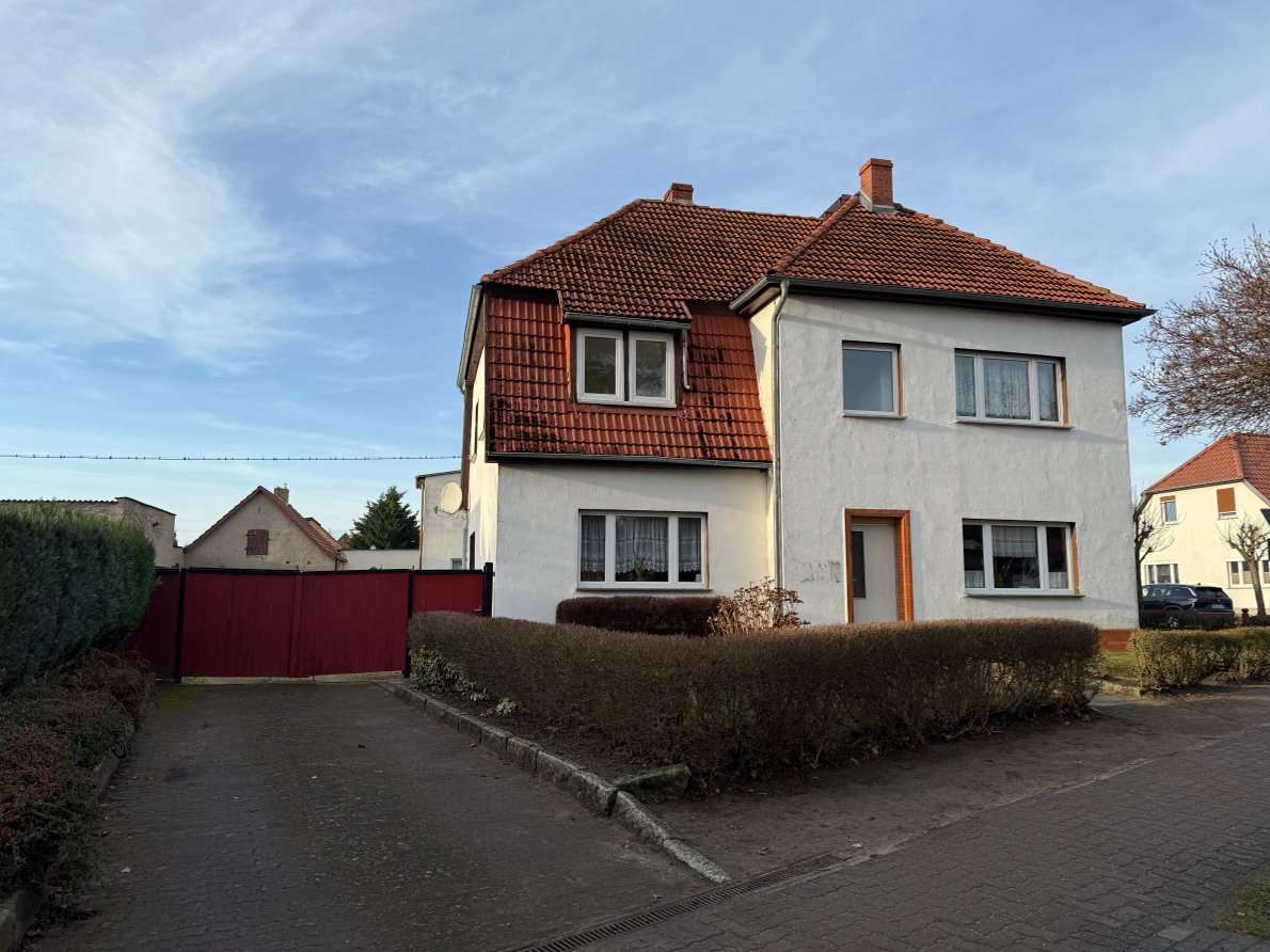 Thumbnail-Haus zum Kaufen in Dargun 250.000,00 € 189.67 m²