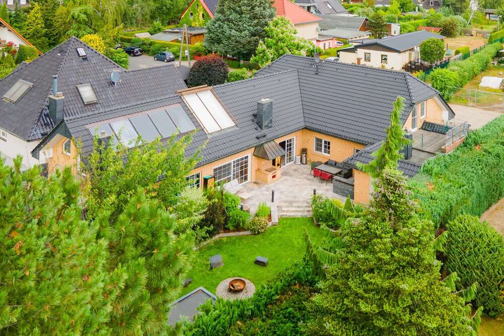 Thumbnail-Haus zum Kaufen in Hoppegarten 1.200.000,00 € 341.22 m²