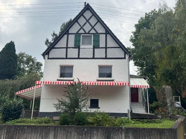 Thumbnail-Haus zum Kaufen in Altenkirchen (Westerwald) 198.880,00 € 91 m²