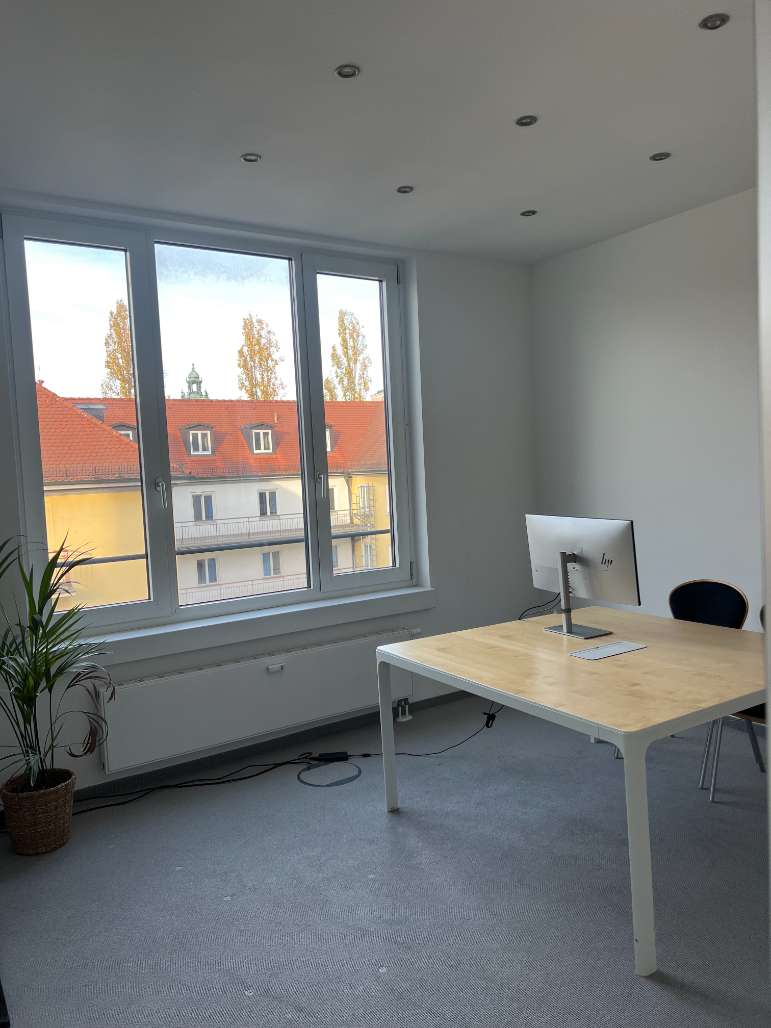 Thumbnail-Büro in München 2.500,00 € 4 m²