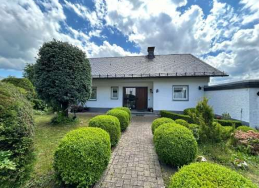 Thumbnail-Haus zum Kaufen in Schmallenberg 349.000,00 € 220 m²