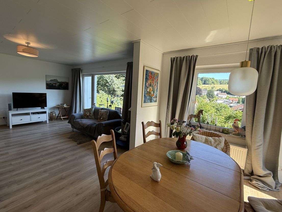 Thumbnail-Haus zum Kaufen in Niedernhausen-Engenhahn 749.000,00 € 189 m²