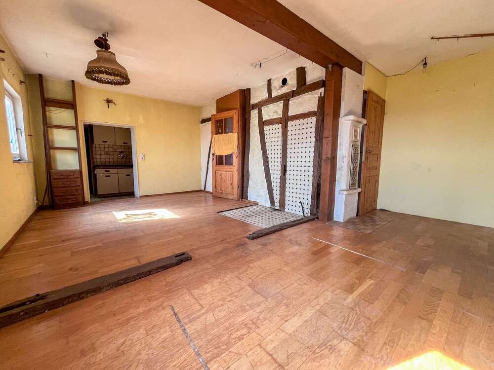 Thumbnail-Haus zum Kaufen in Waldbreitbach 97.000,00 € 143 m²