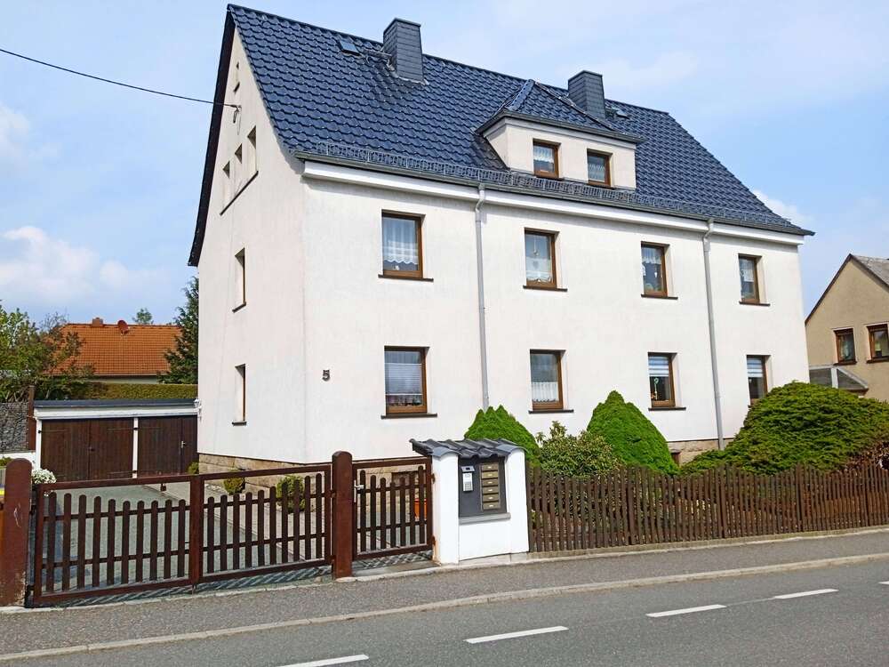 Thumbnail-Wohnung zum Mieten in Fraureuth 250,00 € 52 m²