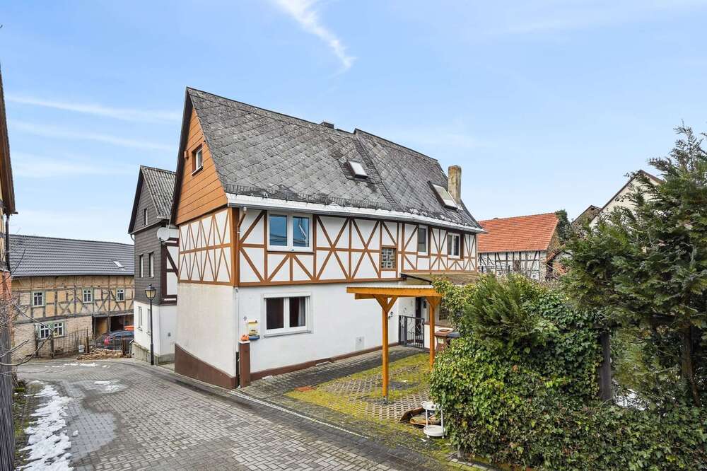 Thumbnail-Haus zum Kaufen in Löhnberg 99.000,00 € 102 m²