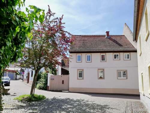 Thumbnail-Haus zum Kaufen in Wörrstadt-Rommersheim 199.000,00 € 115.6 m²