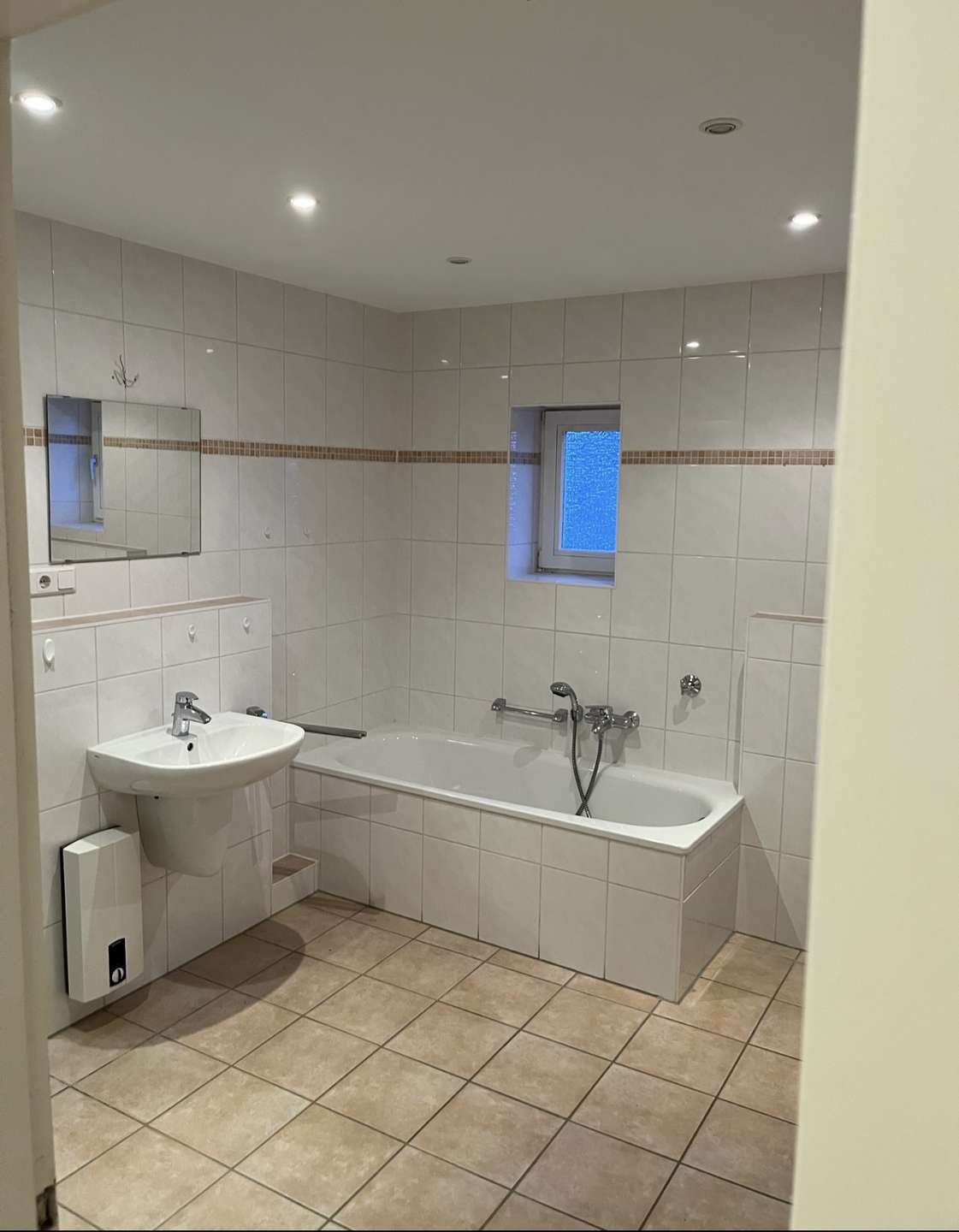 Thumbnail-Wohnung zum Mieten in Rheinbach 1.131,99 € 116.7 m²