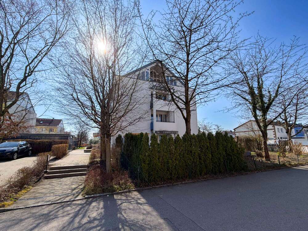 Thumbnail-Wohnung zum Kaufen in Germering 315.000,00 € 54.41 m²