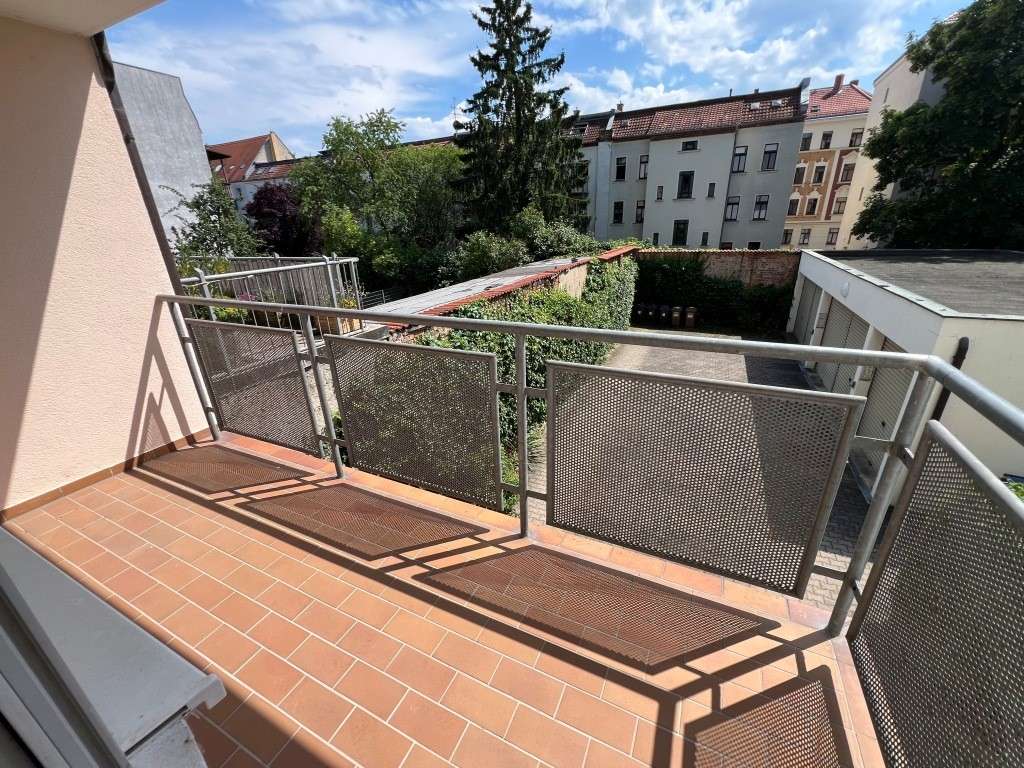 Thumbnail-Wohnung zum Kaufen in Leipzig Kleinzschocher 172.000,00 € 67.25 m²
