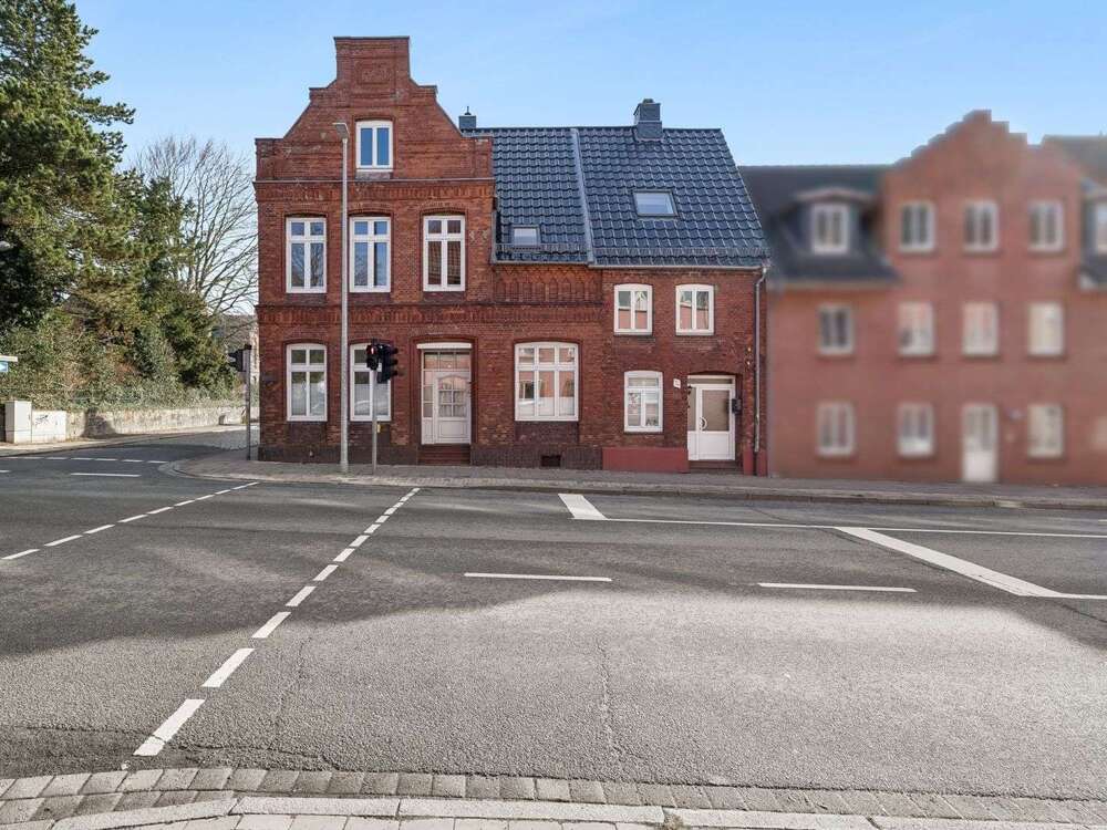 Thumbnail-Haus zum Kaufen in Husum 449.000,00 € 210 m²