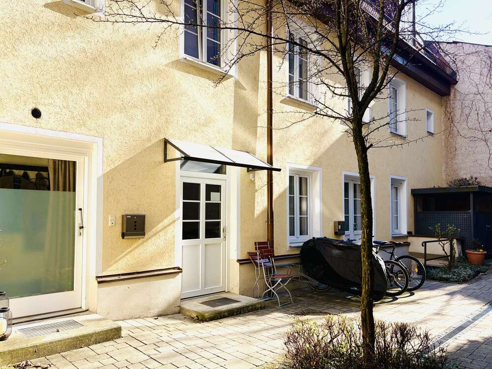 Thumbnail-Haus zum Kaufen in München 2.150.000,00 € 250 m²