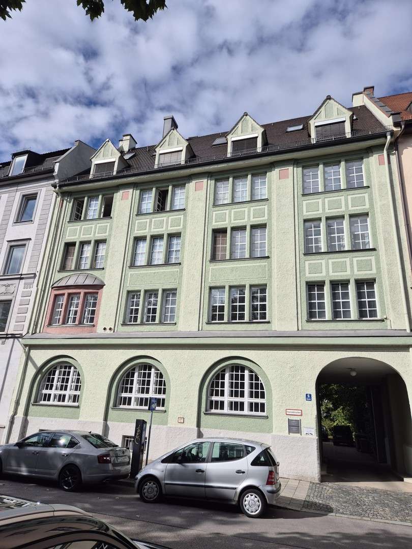 Thumbnail-Büro in München Neuhausen 1.461,00 € 63.55 m²