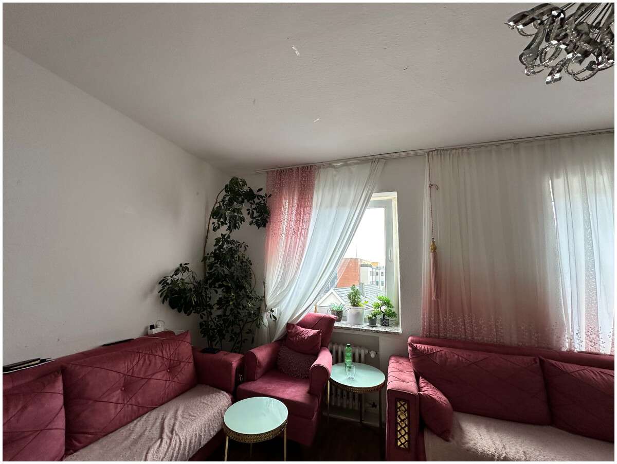 Thumbnail-Wohnung zum Kaufen in Cuxhaven 109.000,00 € 69.81 m²