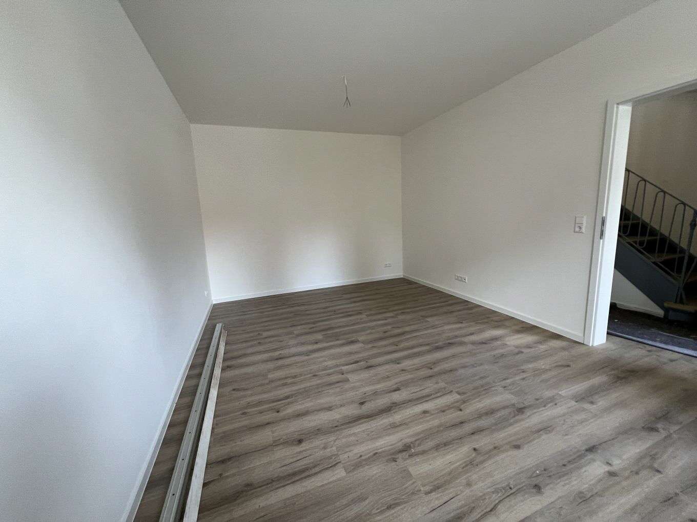 Thumbnail-Wohnung zum Mieten in Sarstedt 1.200,00 € 120 m²