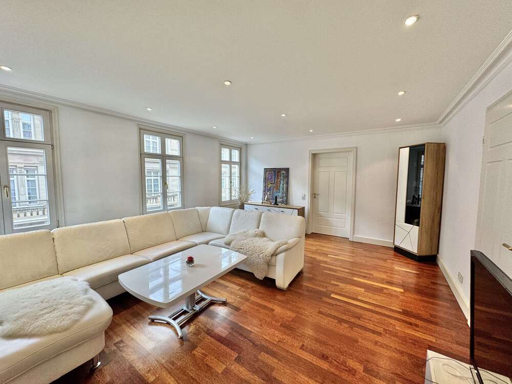 Thumbnail-Wohnung zum Mieten in Stuttgart 2.700,00 € 130 m²