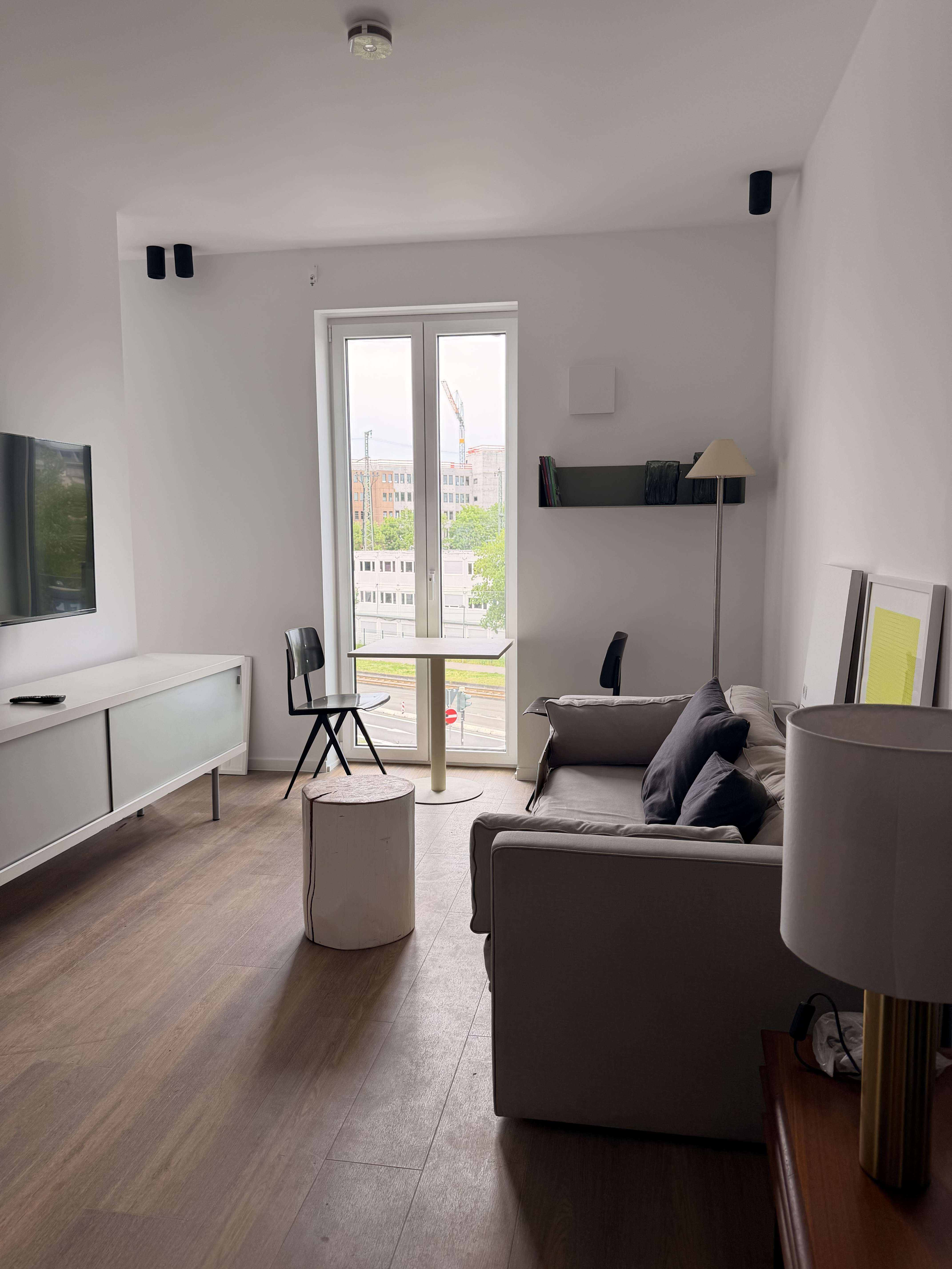Thumbnail-Wohnung zum Mieten in Frankfurt 900,00 € 30 m²