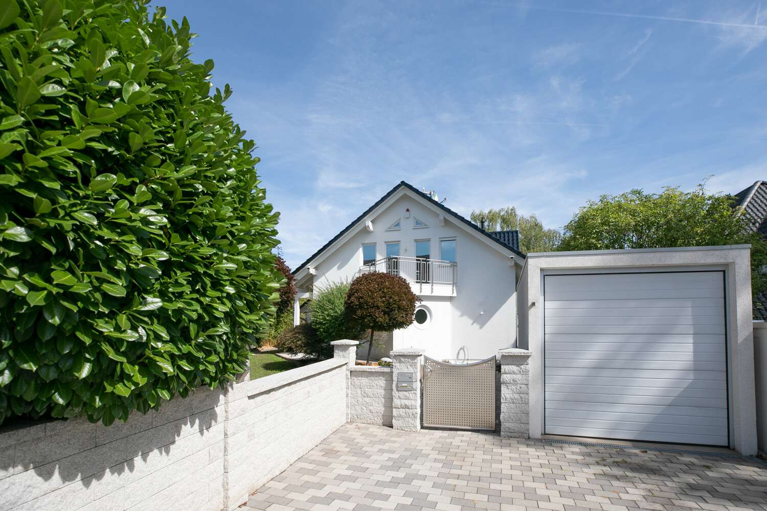 Thumbnail-Haus zum Kaufen in Dietzenbach Dietzenbach-Steinberg 998.000,00 € 149 m²