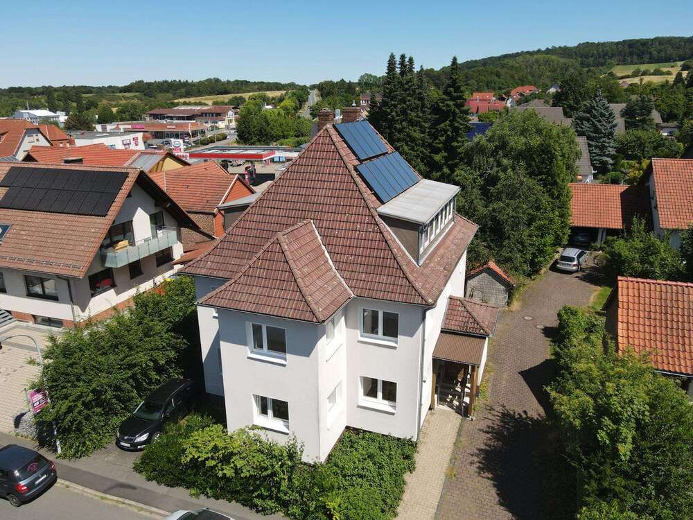 Thumbnail-Haus zum Kaufen in Dransfeld 420.000,00 € 260 m²