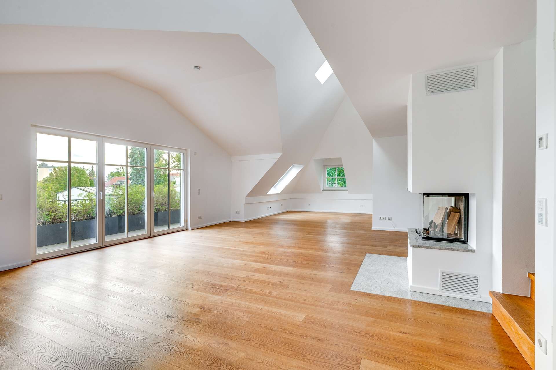 Thumbnail-Wohnung zum Kaufen in München 1.950.000,00 € 188.15 m²