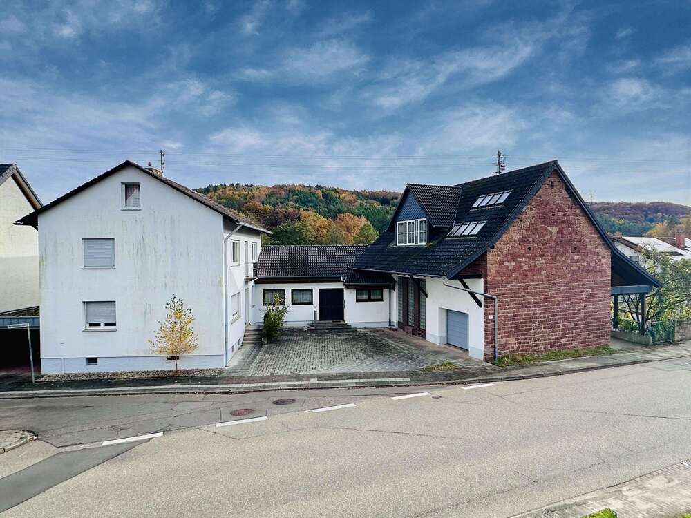 Thumbnail-Haus zum Kaufen in Queidersbach 520.000,00 € 369.43 m²