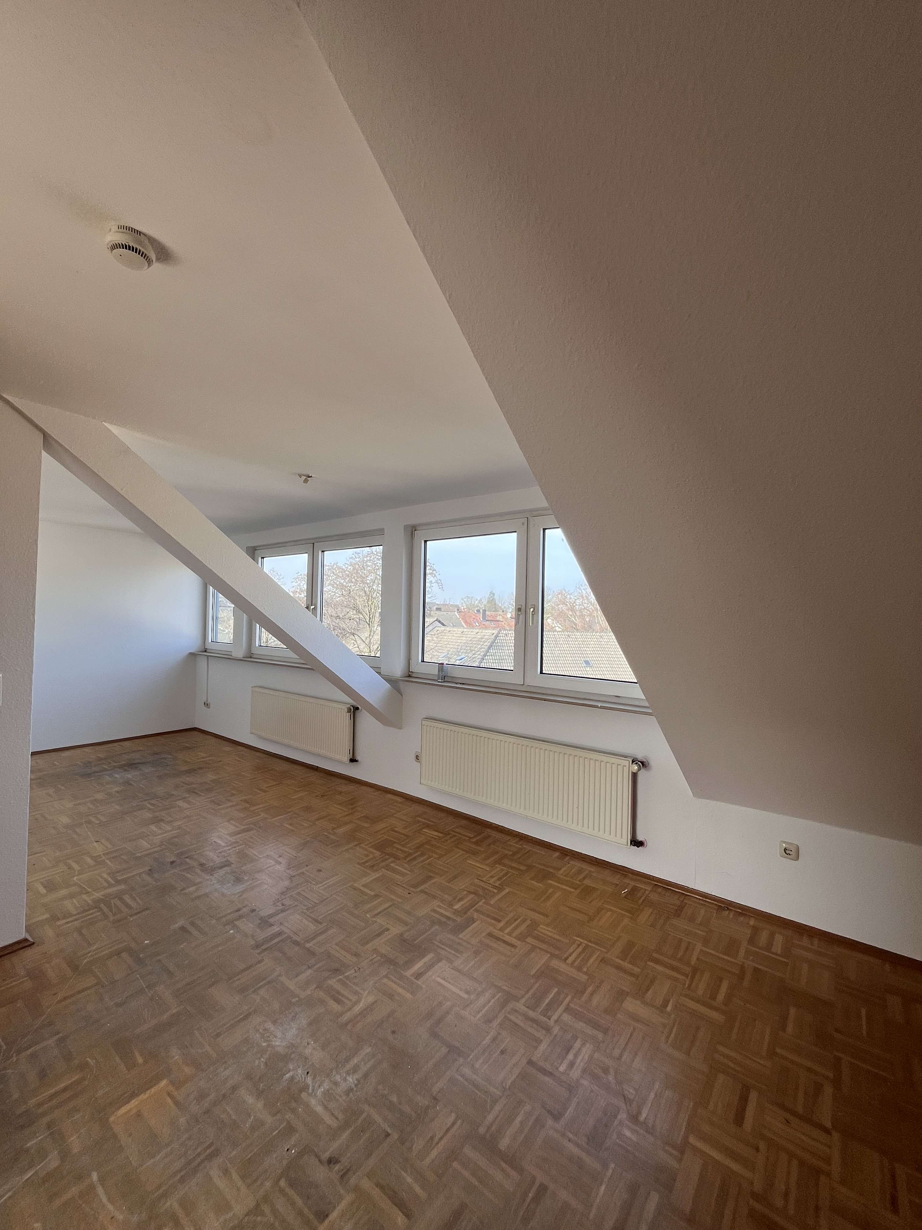 Thumbnail-Wohnung zum Mieten in Essen-Altendorf 450,00 € 67.77 m²