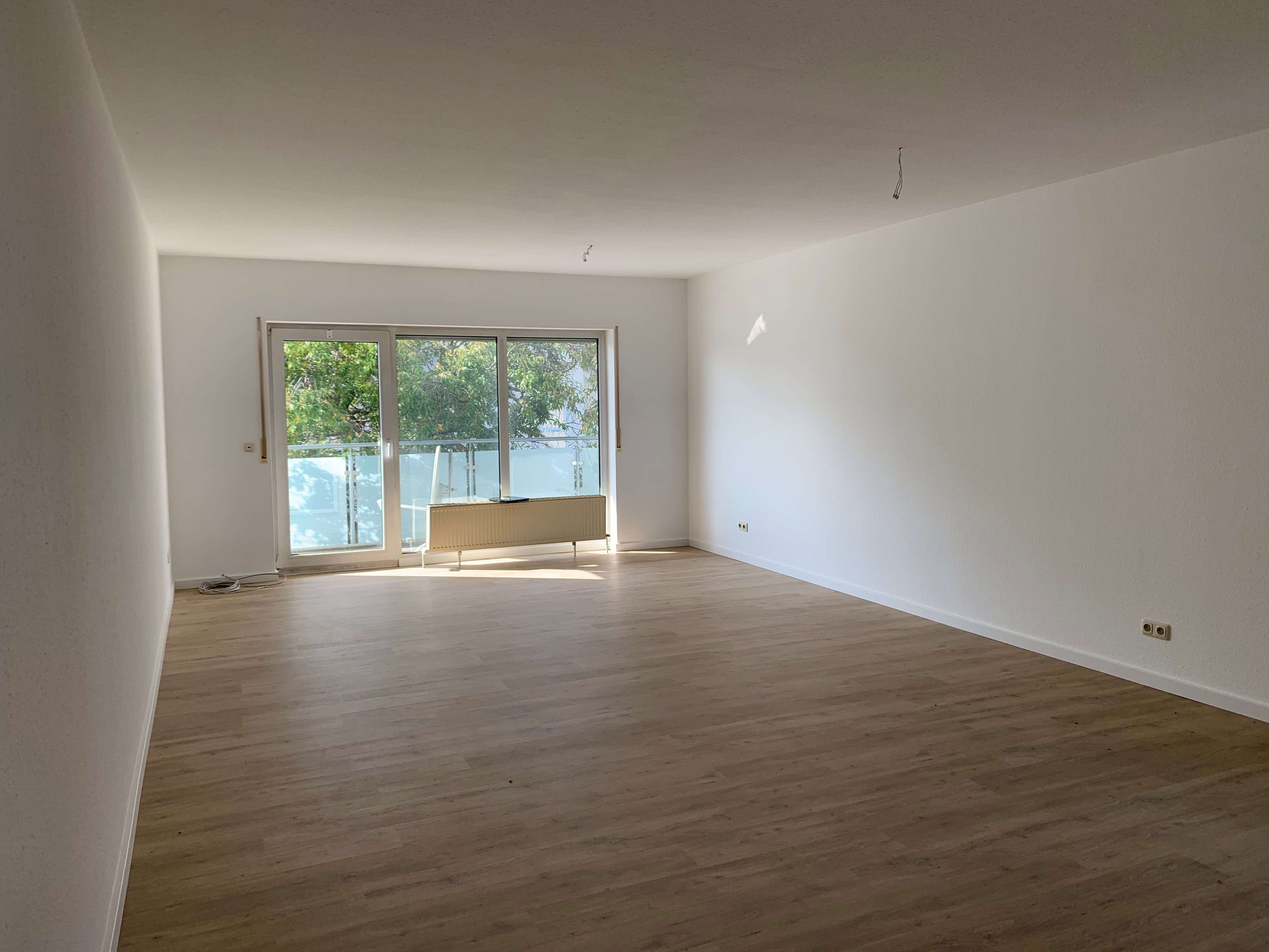 Thumbnail-Wohnung zum Kaufen in Hochheim am Main 327.000,00 € 85 m²