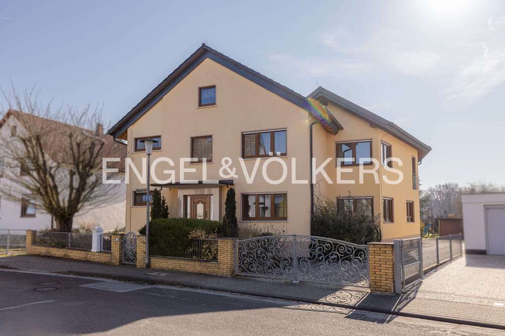 Thumbnail-Haus zum Kaufen in Rüsselsheim am Main 1.570.000,00 € 382 m²