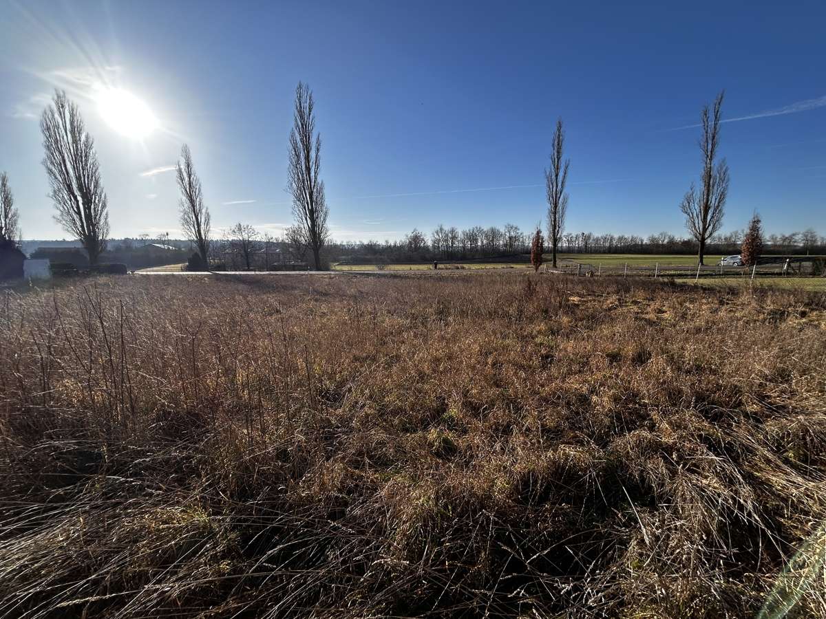 Thumbnail-Grundstück zu verkaufen in Seukendorf 1.360.000,00 € 1840 m²