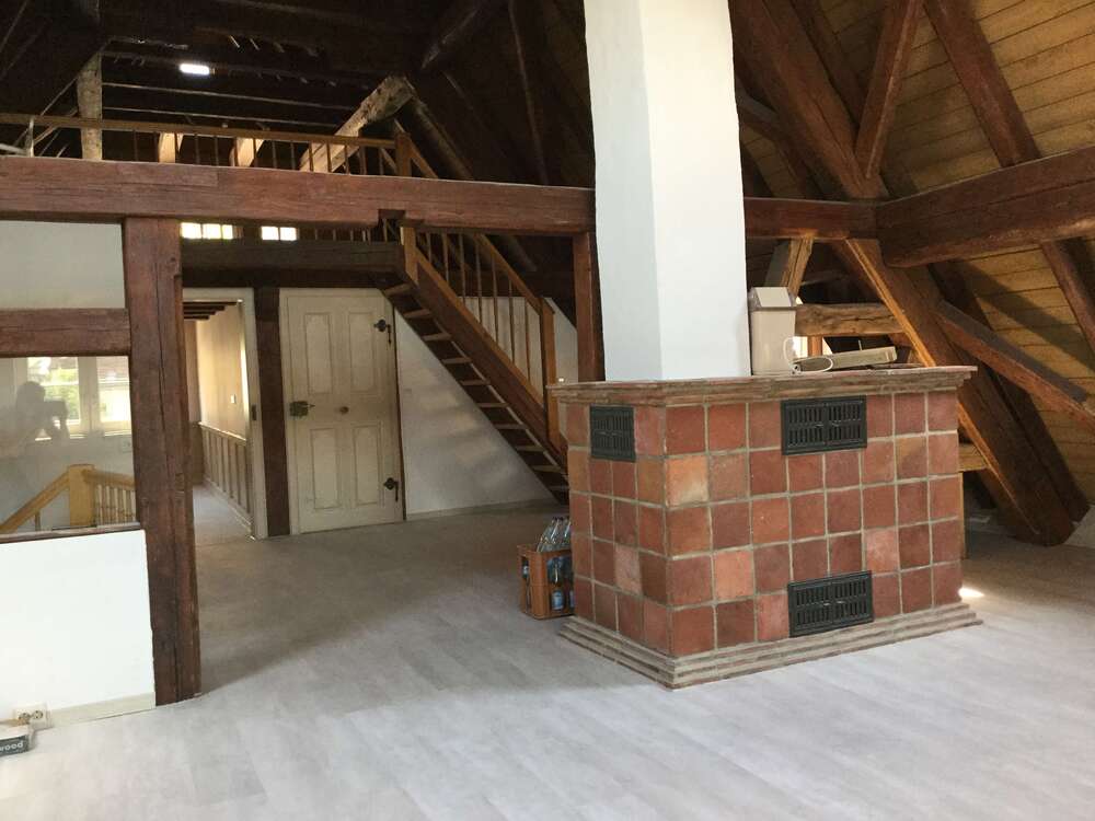 Thumbnail-Wohnung zum Mieten in Herrenberg 1.500,00 € 190 m²