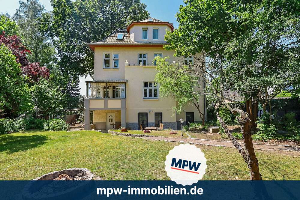 Thumbnail-Haus zum Kaufen in Berlin 997.000,00 € 405.74 m²