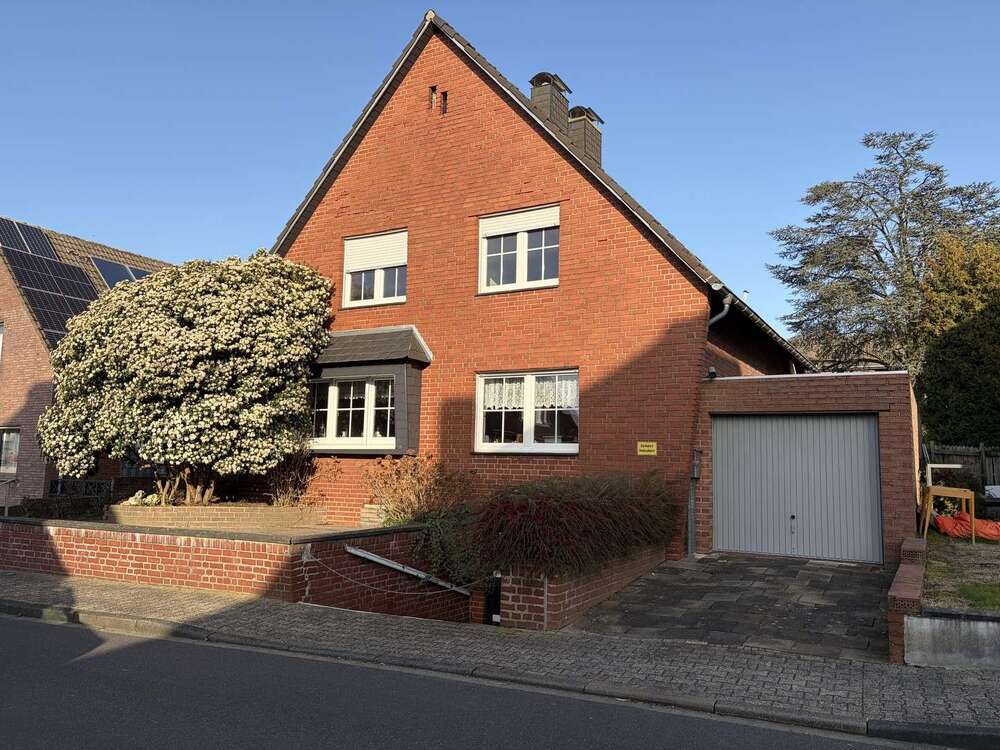 Thumbnail-Haus zum Kaufen in Übach-Palenberg 278.000,00 € 119 m²