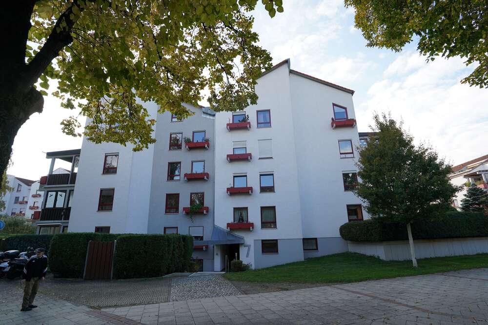 Thumbnail-Wohnung zum Kaufen in Augsburg 349.000,00 € 79 m²