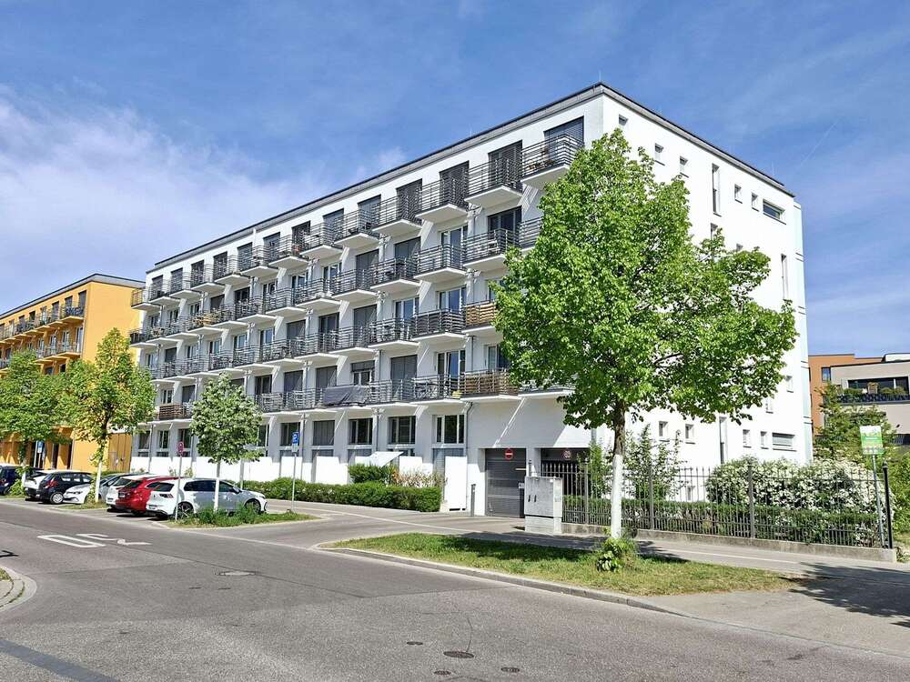 Thumbnail-Wohnung zum Kaufen in Augsburg 150.000,00 € 21.58 m²