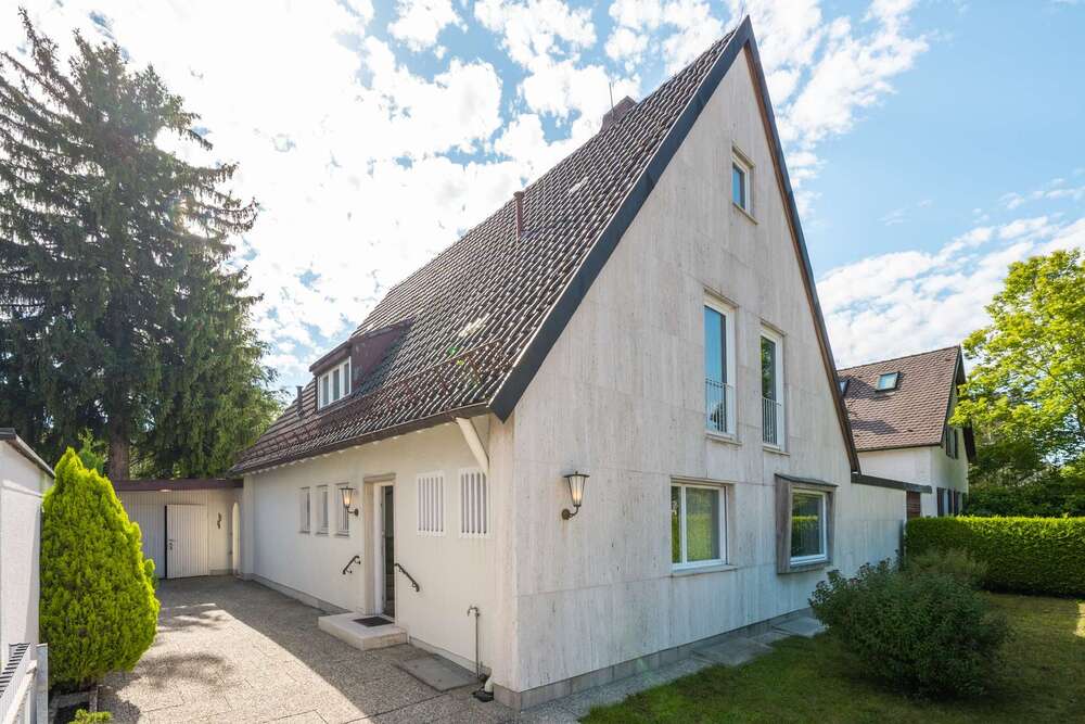 Thumbnail-Haus zum Kaufen in München 1.350.000,00 € 164.4 m²