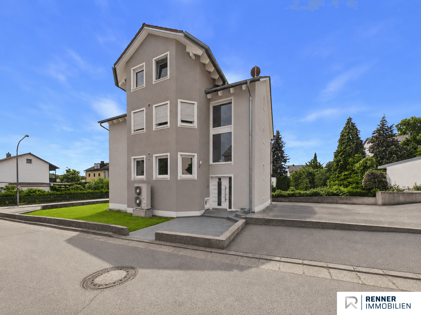 Thumbnail-Haus zum Kaufen in Lappersdorf 1.500.000,00 € 367.5 m²