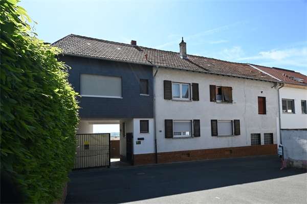 Thumbnail-Haus zum Kaufen in Essenheim 445.000,00 € 178 m²