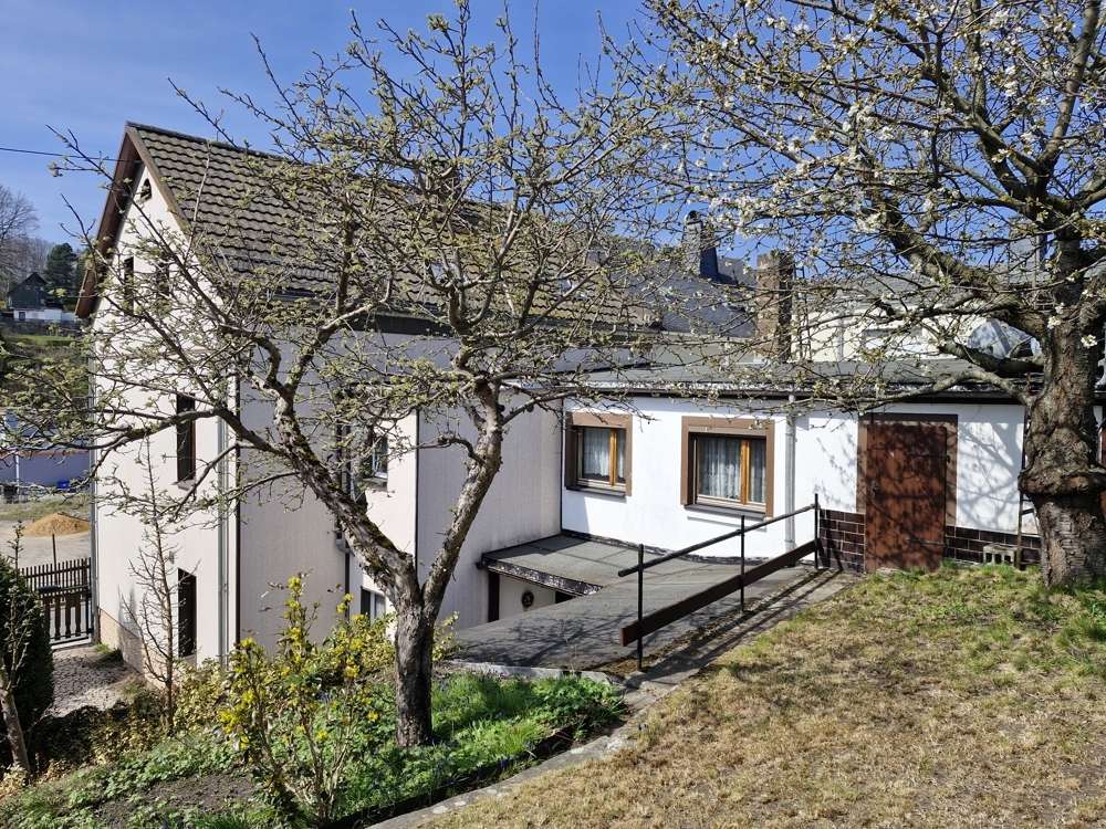 Thumbnail-Haus zum Kaufen in Kirchberg 69.000,00 € 140 m²