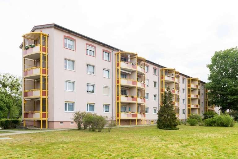 Thumbnail-Wohnung zum Mieten in Hoyerswerda 372,00 € 62.01 m²