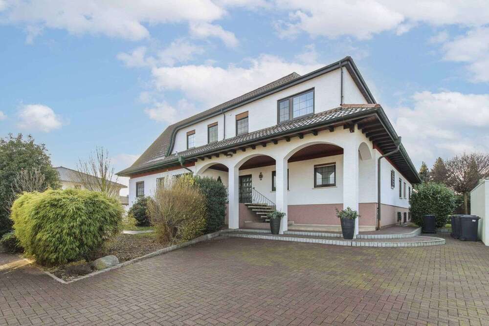 Thumbnail-Haus zum Kaufen in Groß-Gerau 870.000,00 € 375.22 m²