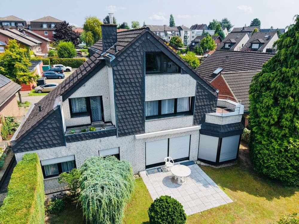 Thumbnail-Haus zum Kaufen in Leverkusen 839.000,00 € 232.83 m²