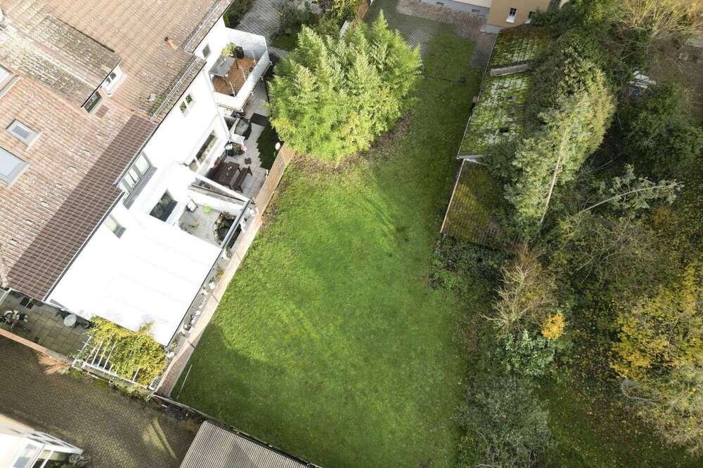 Thumbnail-Grundstück zu verkaufen in Neu-Isenburg 299.990,00 € 340.24 m²